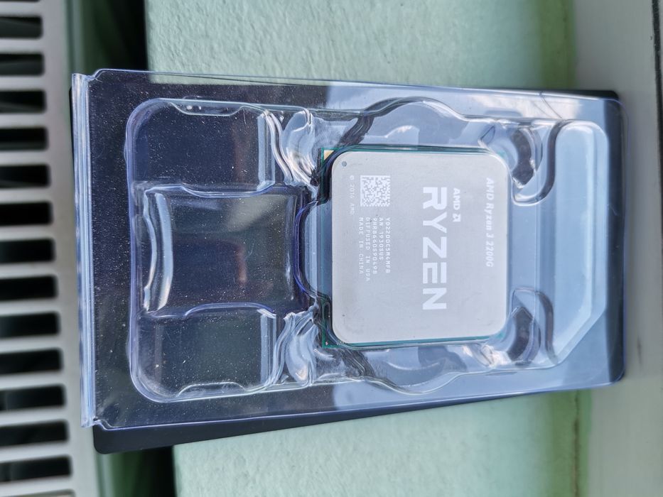 Procesor Amd Ryzen 2200G