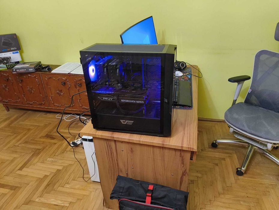 Unitate Gaming cu ryzen 7 9800x3d si rtx 5070ti , 32 gb 6000 ,noua