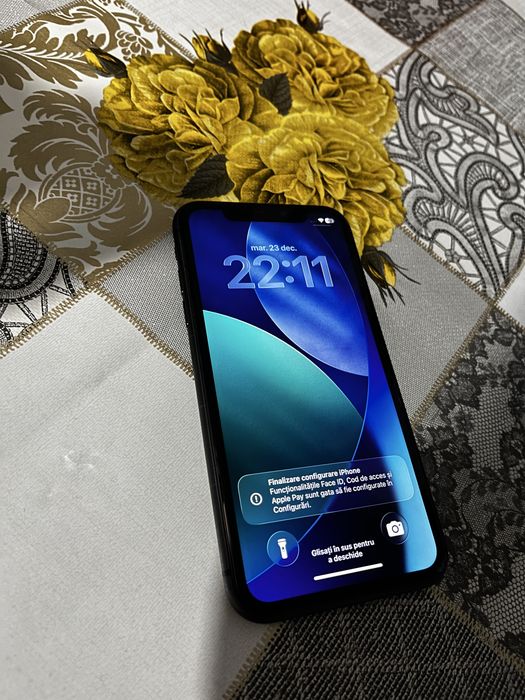 iPhone 11 • 64GB • 75% Sanatate Baterie