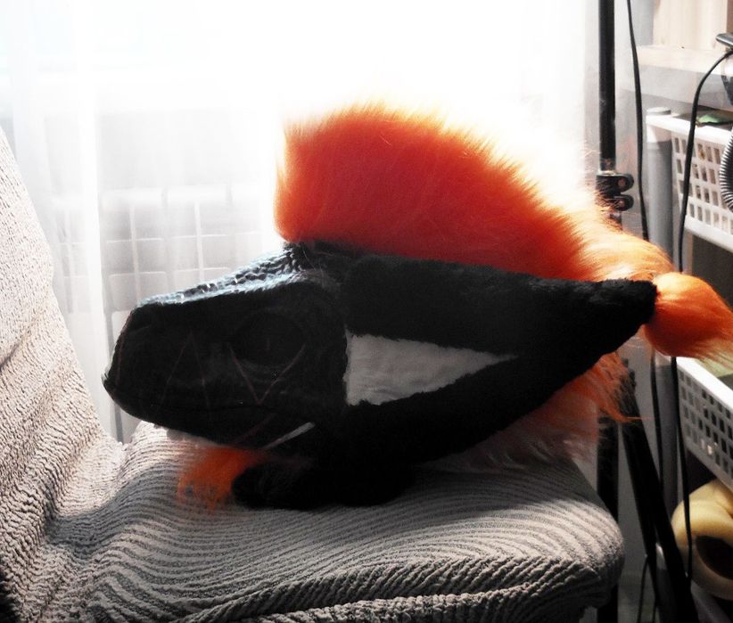 продается маска раптора