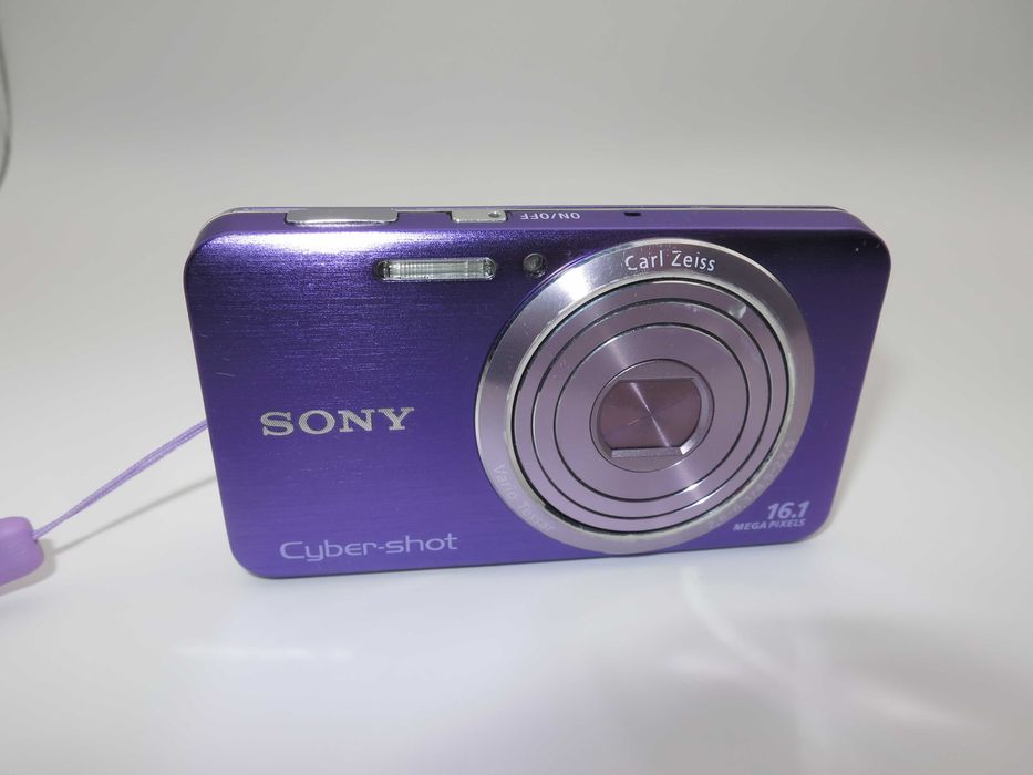 Sony Cyber-shot DSC-W630 ултра компактен и стилен фотоапарат, лилав цввят, цифрова камера в отлично състояние,  16MP и 5х оптично увеличение
