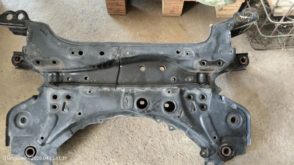 Toyota Estima ACR50 подрамник