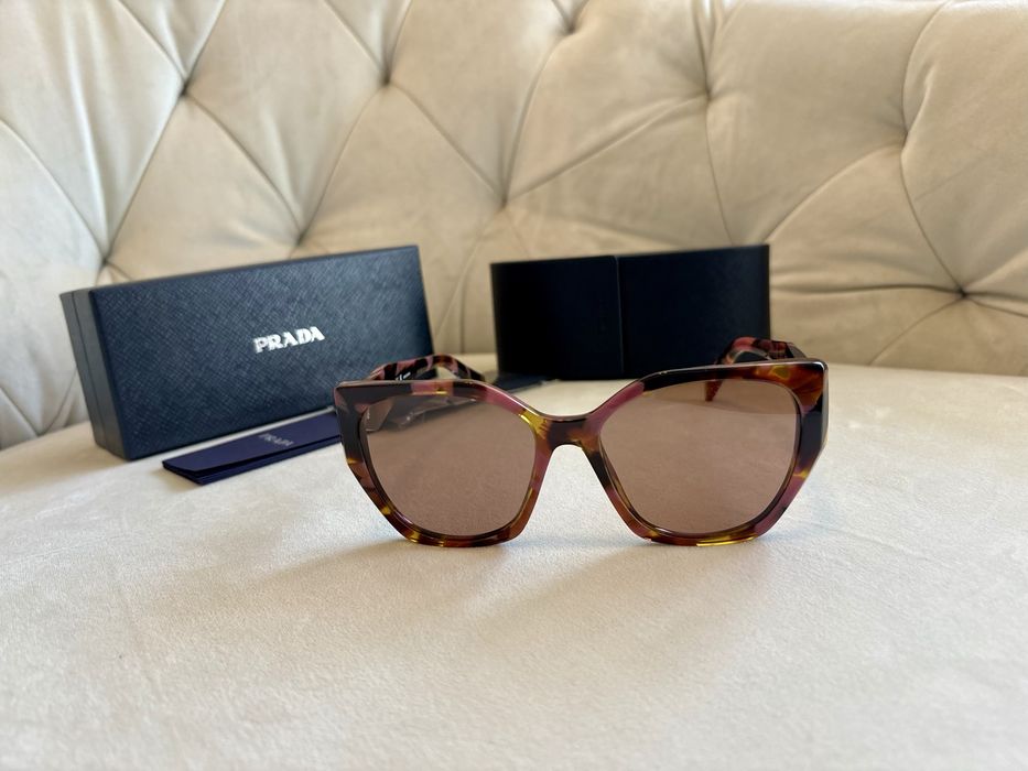 Ochelari soare Prada