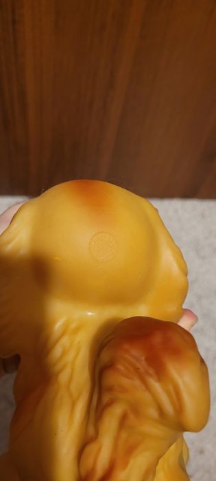 Vand figurina catel, marca Aradeanca