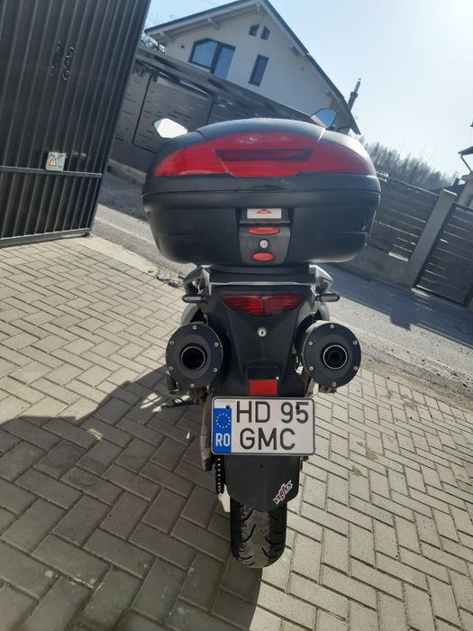 Vand motocicleta Suzuki dl1000 din 2004
