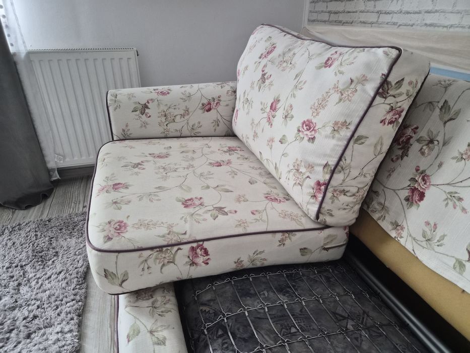 Canapea extensibila Cavio