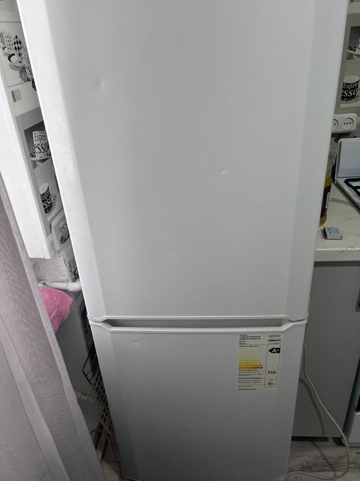 Продам холодильник