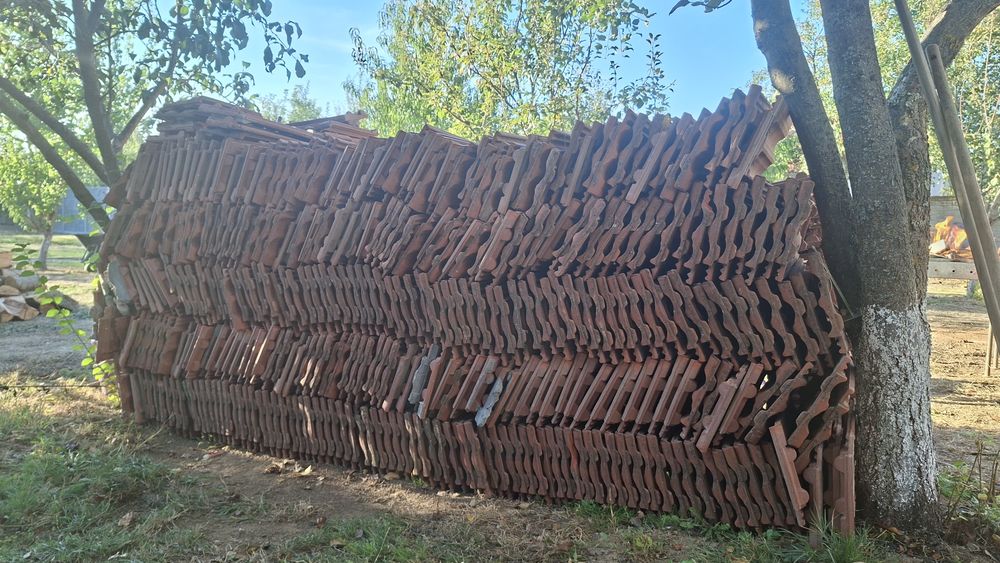 Țiglă de vânzare