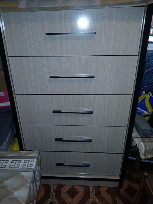 Срочно, продается  комод в отличном состоянии