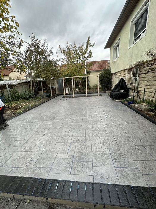 Curti si alei din beton amprentat-Pret  avantajos