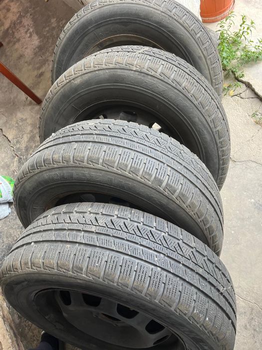 Roti Dacia Duster , se vand doar la set  (200 lei buc / 800 lei set )