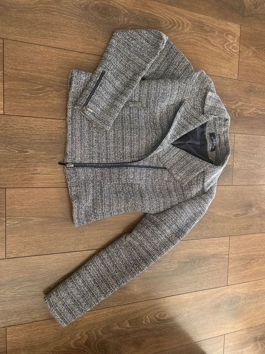 DiKa - яке тип късо палто