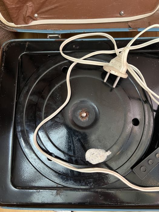 Проигрыватель Юность 301 СССР.