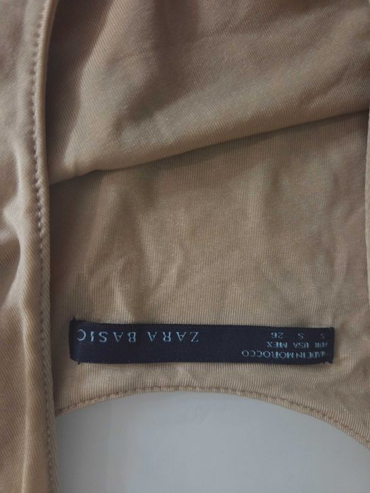 Стилна рокля зара размер с