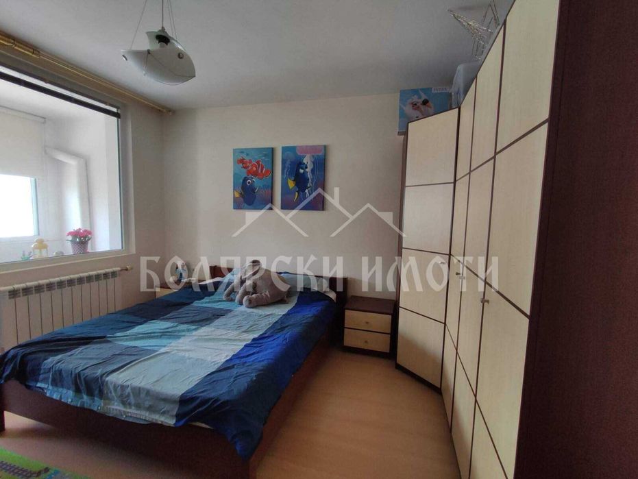 Дава се под наем Тристаен апартамент в Велико Търново, Колю Фичето - 100 кв.м за 382.5 € - Снимка #4