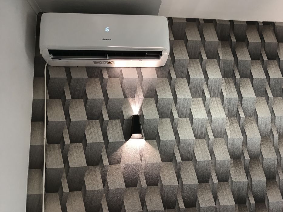 Montaj aer condiționat și mentananță/igienizare.