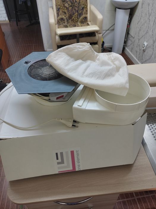Продам вытяжку для маникюра