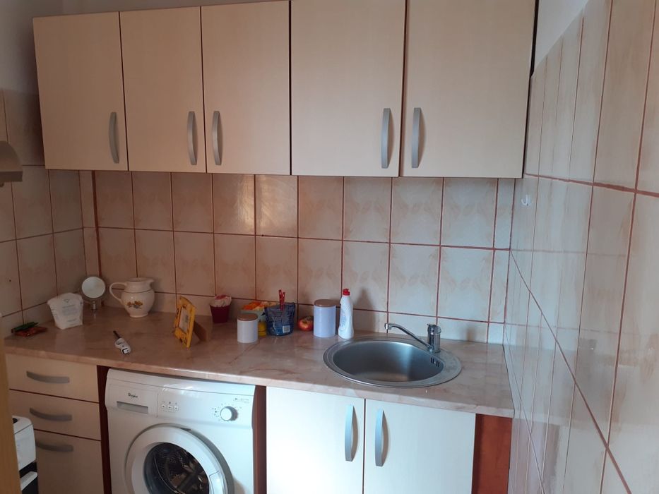 Închiriez garsoniera