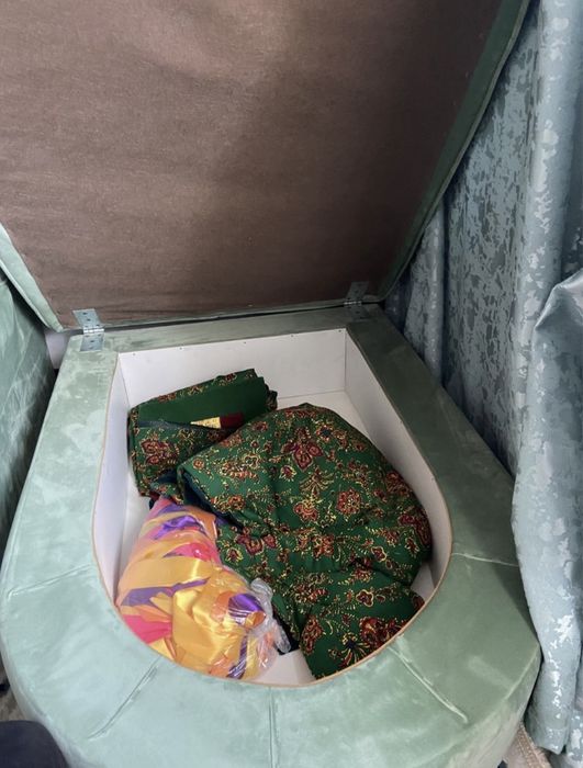 Продается диван хорошего качества