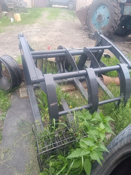 Продам вилы на китайский погрузчик
