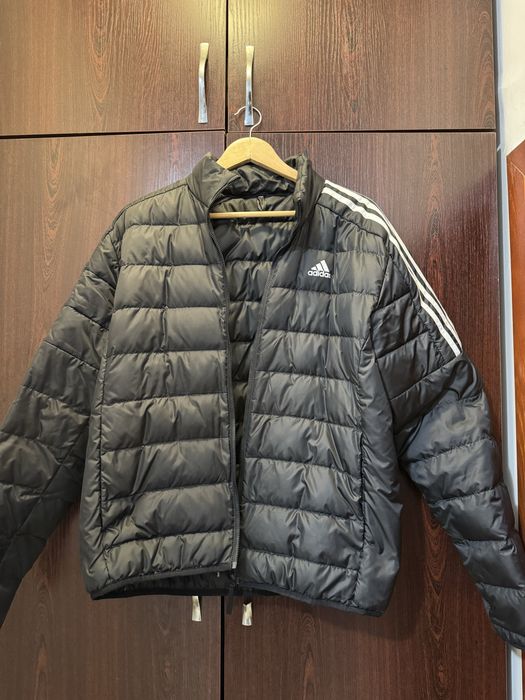 Яке Adidas Essentials Down