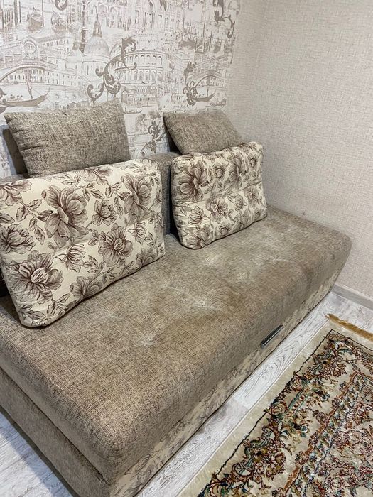 Продам диван в хорошем состоянии