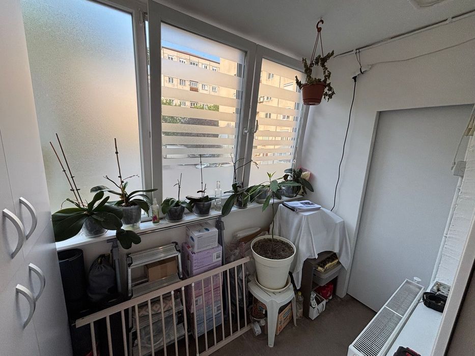 Vând apartament 2 camere - X mare - Rogerius