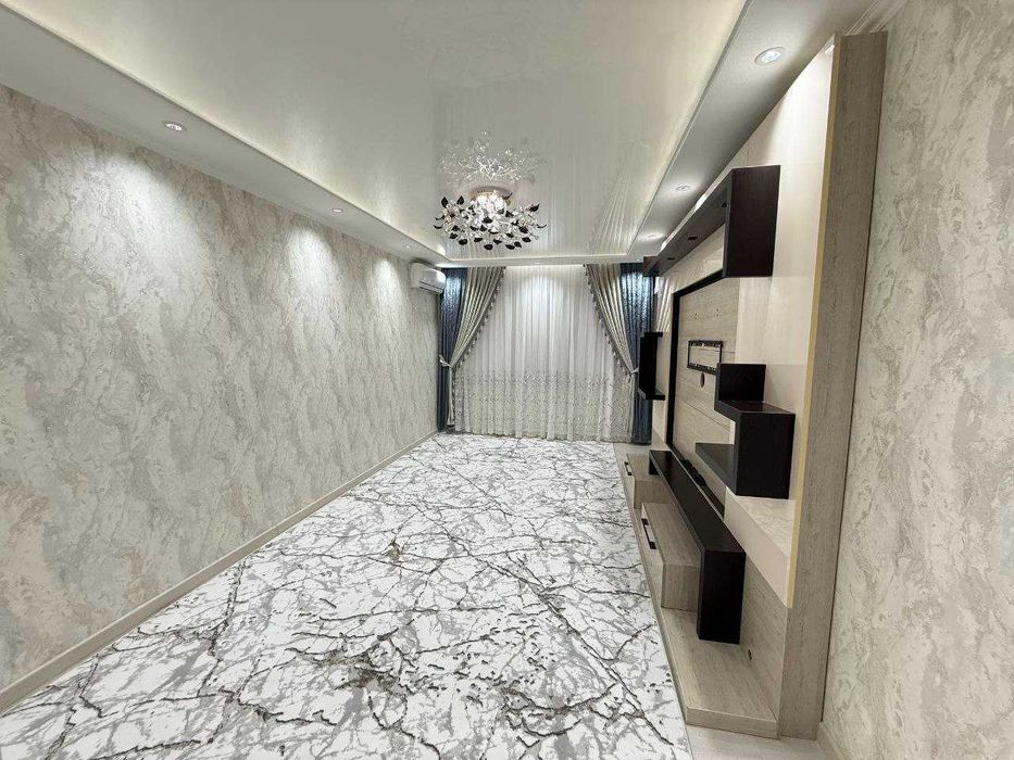 Продаётся люкс 3-комнатная квартира 4-этаж 5-этажном Адрес Вокзал Парк