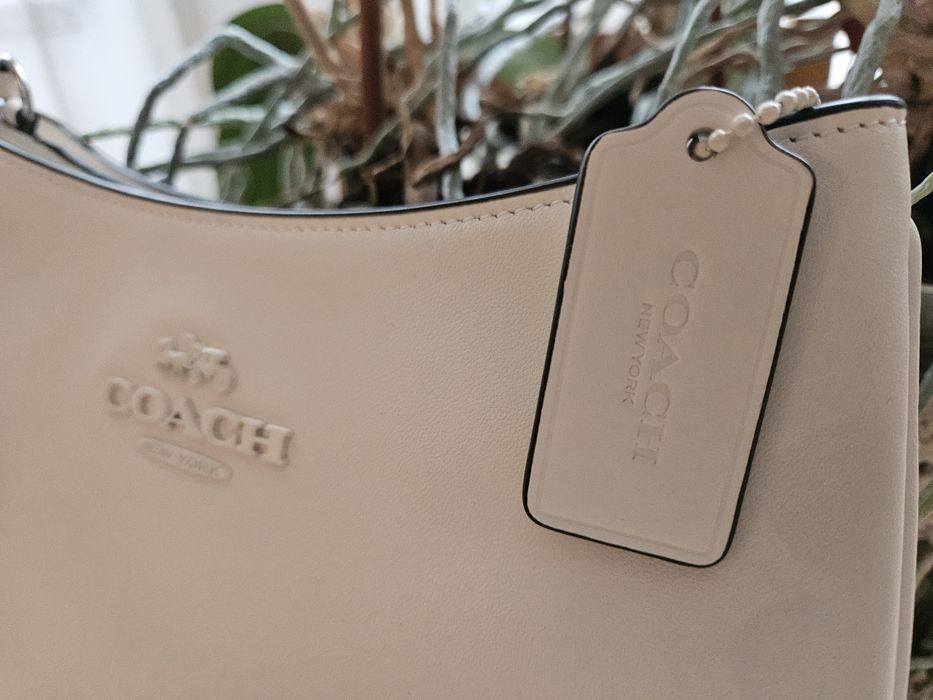 Vand Geanta Coach New York Penelope ivory noua originala!