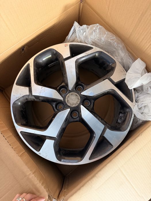Продам диски и шины r17