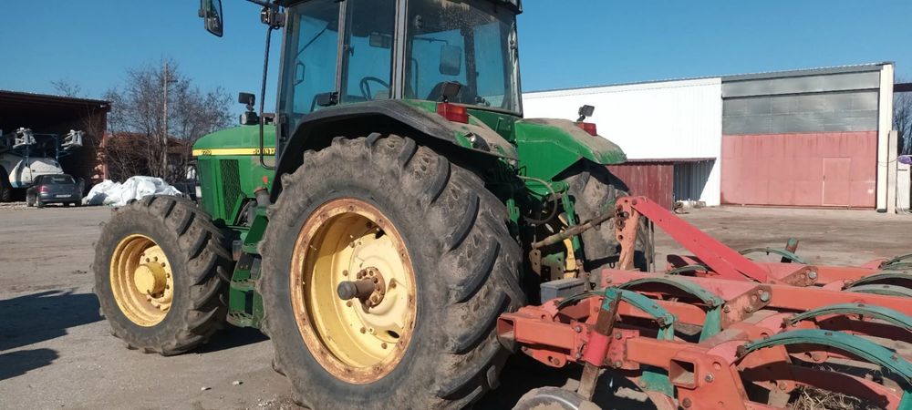 Трактор - John Deer 7710