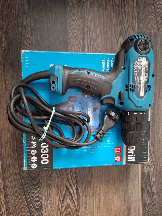 Masina de gaurit si insurubat Makita DF0300, 320W, 1500RPM