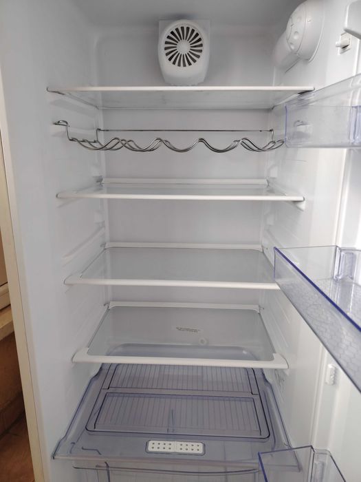 хладилник беко работи