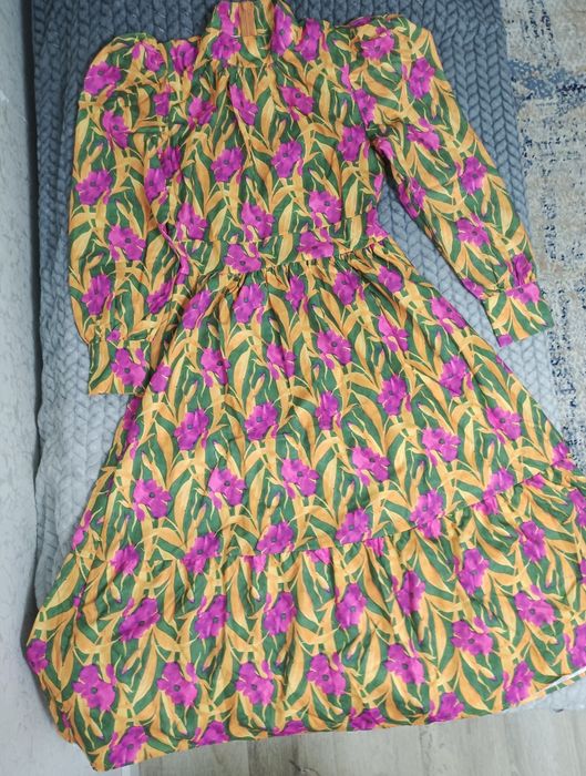 Яркое платье 44-46 размер