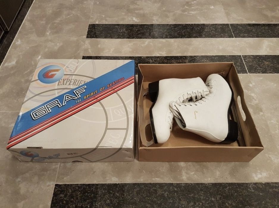 Коньки новые 39,40