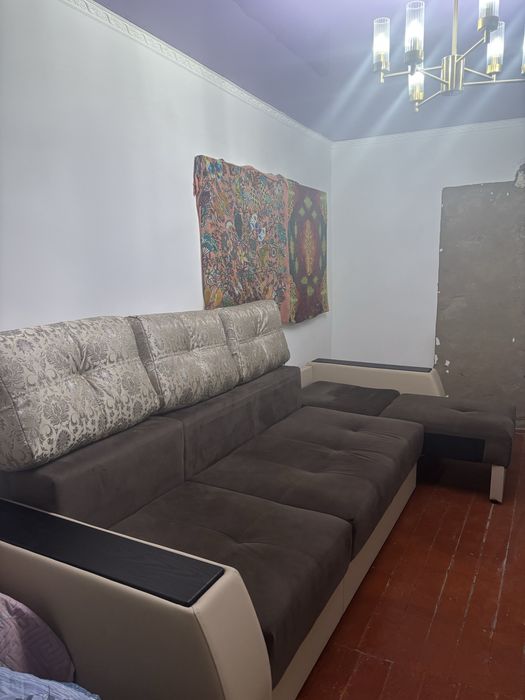 Диван кожный длина 3,30метр