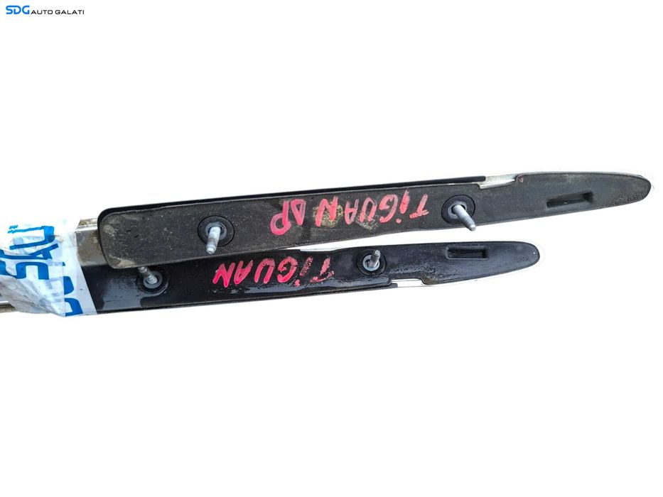 Set Bare Bari Portbagaj Longitudinale Plafon Stanga Dreapta Volkswagen Tiguan 2007 - 2015 Cod 5N0860025 5N0860043 5N860026 5N0860044 [LC1501]