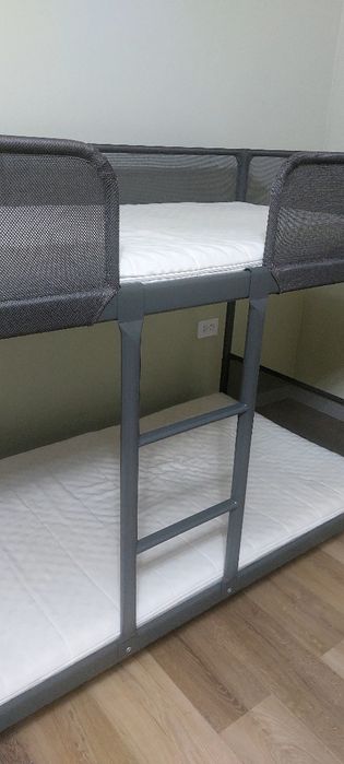 Двухярусная кровать