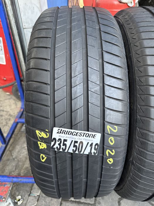 235/50/19 Bridgestone