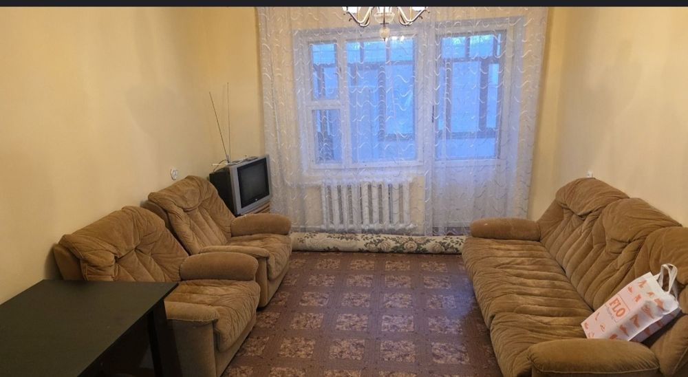 Сдам 2 комн  140 центр Революция