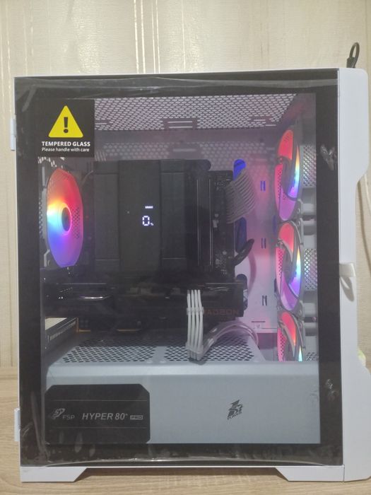 i5-12400 / RX 6650 XT Sapphire Pulse / 16GB / NVMe / WiFi