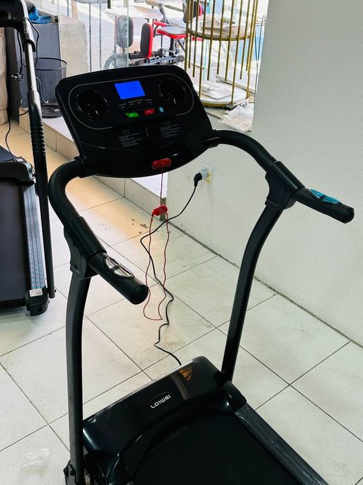 Электрическая беговая дорожка DFC Monza T125.