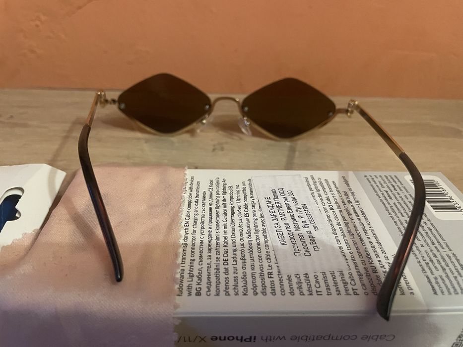 Gucci unisex onesize