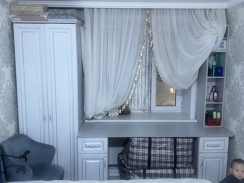 Парта шифонермен