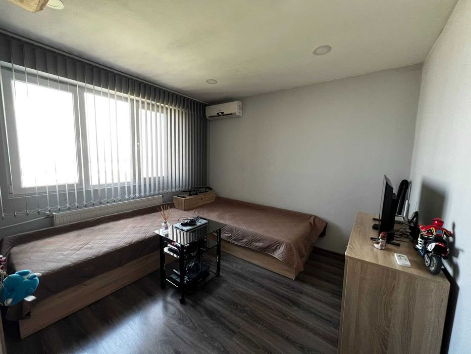 Продава се Тристаен апартамент в Шумен, Боян Българанов 1 - 78 кв.м за 1250 €/кв.м - Снимка #4