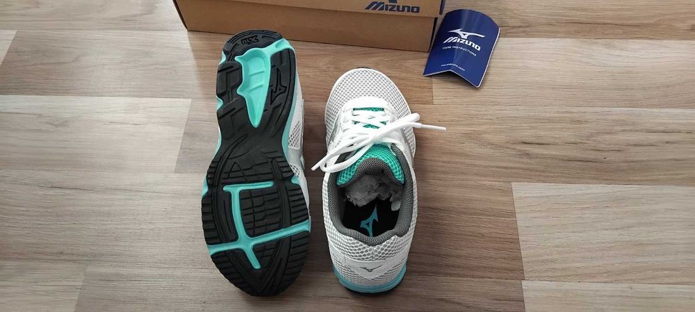 Маратонки за бягане - Mizuno Spark