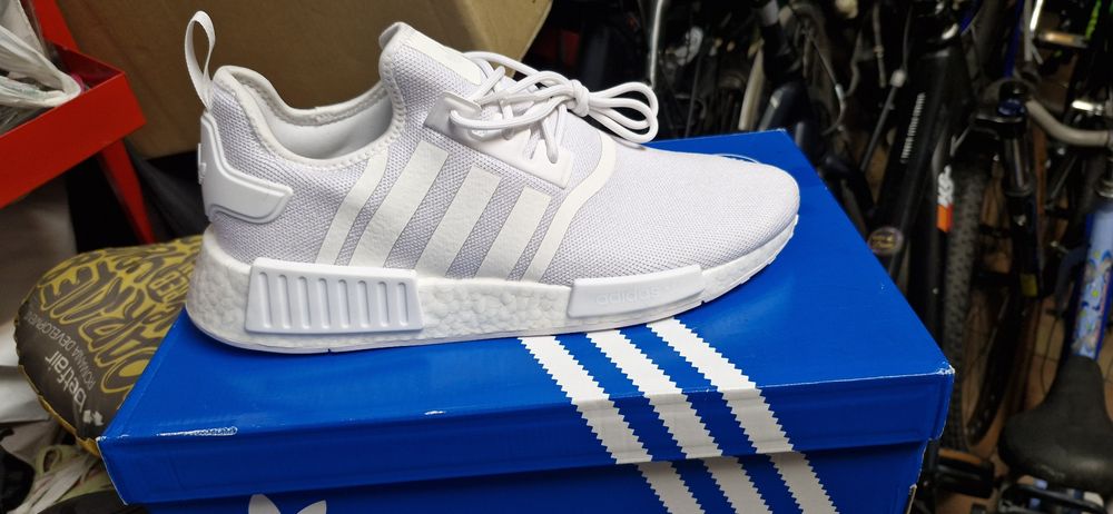 Adidas noi nr.44 originale