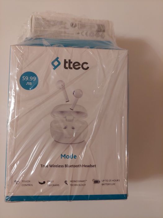 Смартфон Redmi A3 в комплект със слушалки чисто нови с гаранция