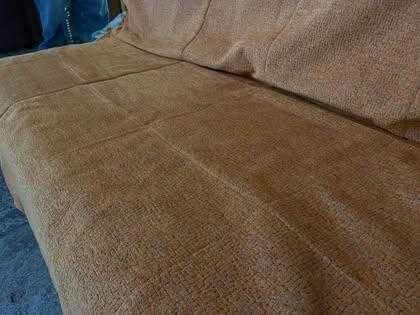 Разтегателен диван