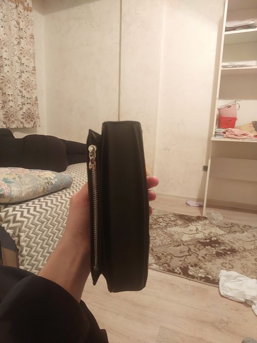 Продам кошелёк LV СРОЧНО